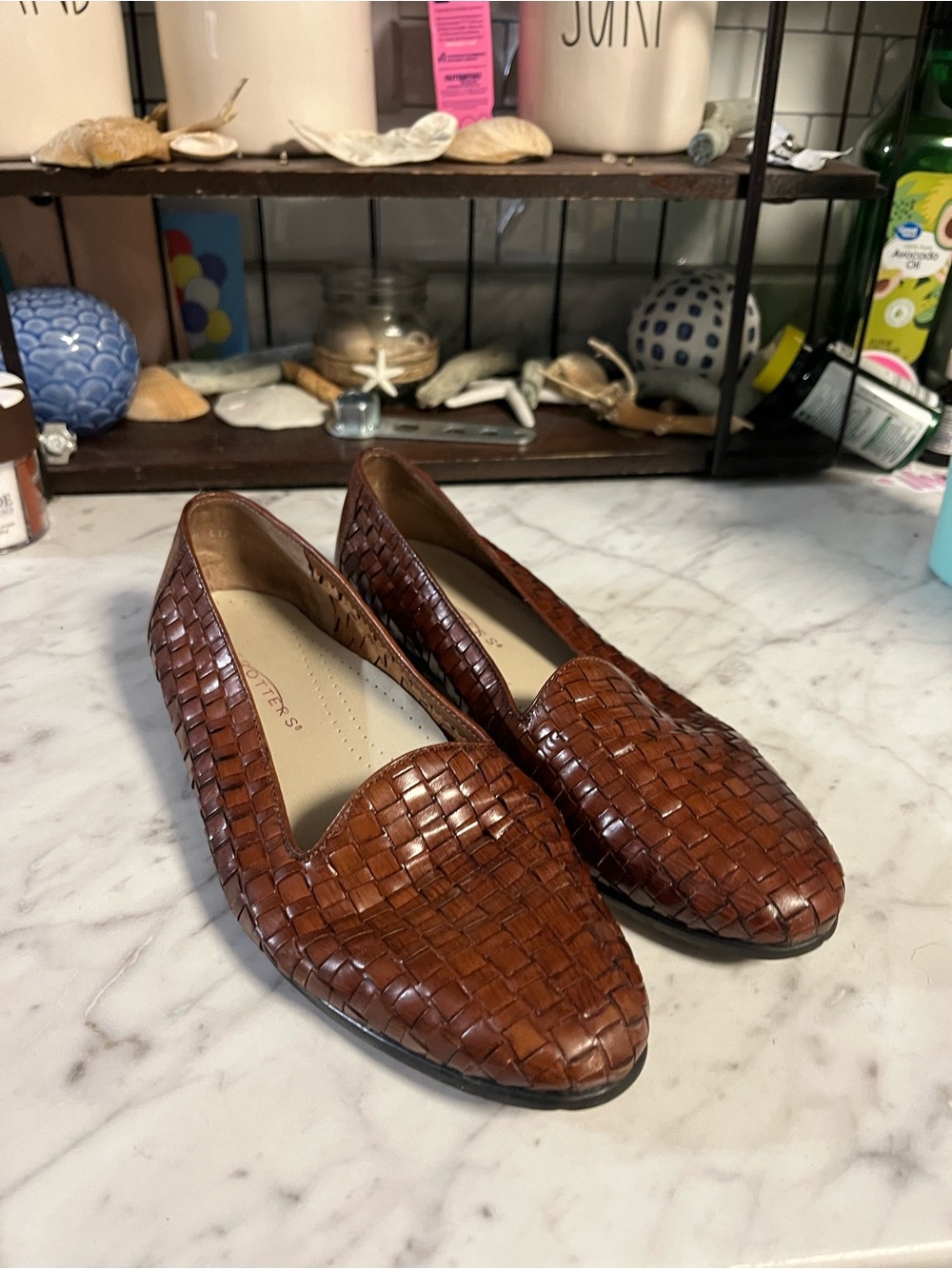 Vintage Trotters Brown Leather Basket-Weave Flat Loafers Women’s Shoes-8.5